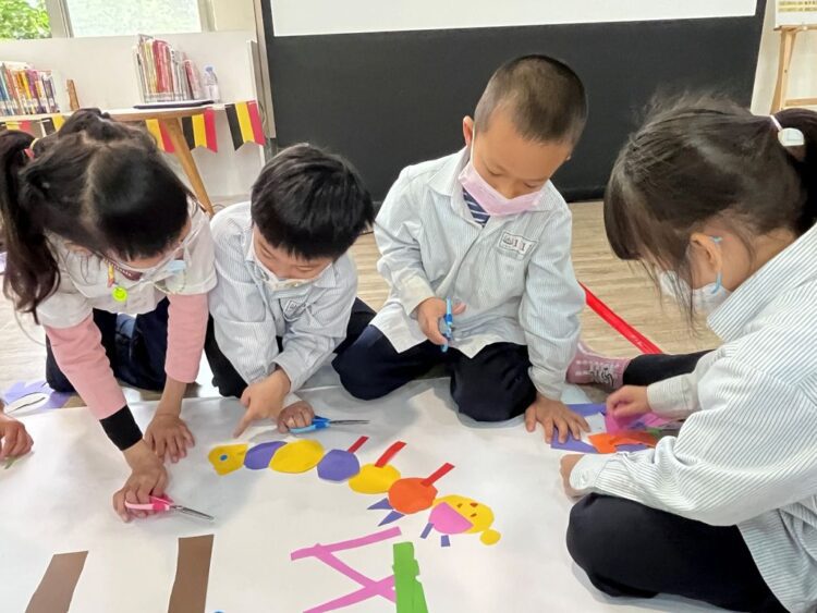 推動國際閱讀從小扎根 中市邀比利時童書主編翻玩繪本創意 推動國際閱讀從小扎根-中市邀比利時童書主編翻玩繪本創意