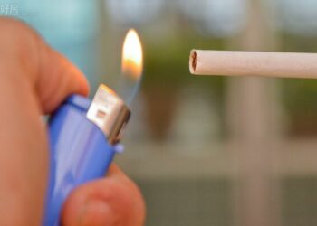 鄰居菸味竄走廊飄進屋好頭痛　專家曝5招解決