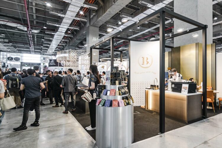 台中飄香半甲子咖啡館 自家烘培展現咖啡獨特自由奔放香氣 台中飄香半甲子咖啡館 自家烘培展現咖啡獨特自由奔放香氣