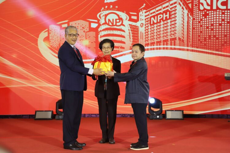 義雲會新任會長接任 張麗善積極邀請企業投資雲林 義雲會新任會長接任 張麗善積極邀請企業投資雲林