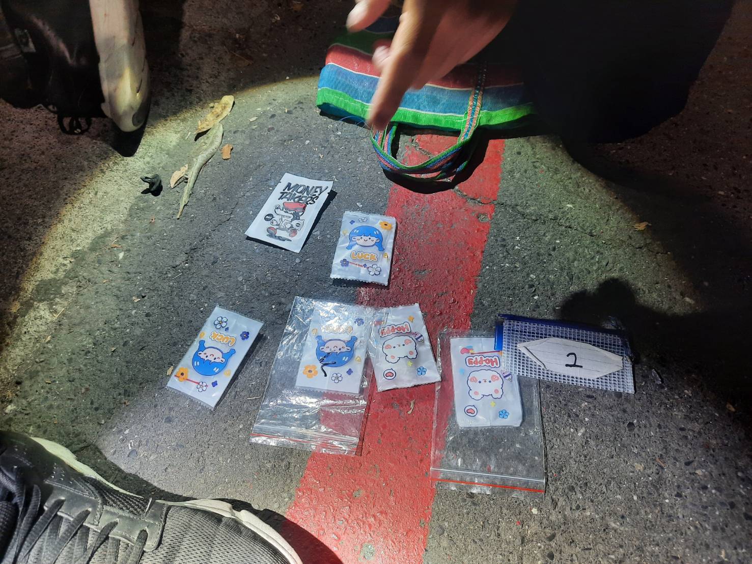 左營警深夜落實執勤 毒蟲拒檢逃逸自撞路邊狼狽落網