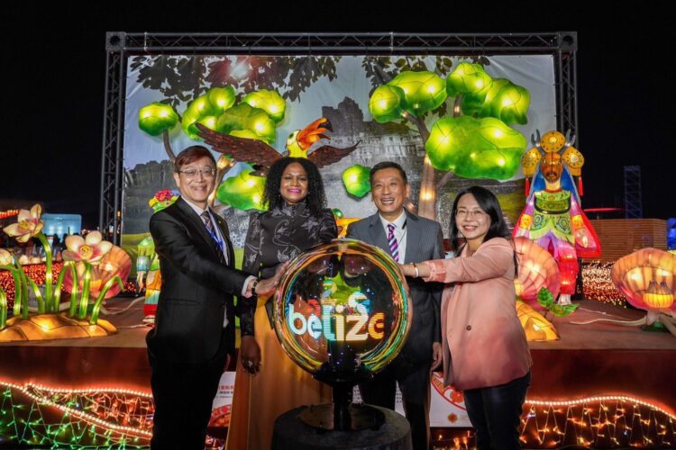 貝里斯翩翩飛舞的巨嘴鳥與馬雅鹿舞 台南亮麗｢燈｣場