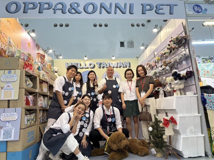 韓國暖男歐爸轉型有成！春節不回家幫浪浪創新衣過好年