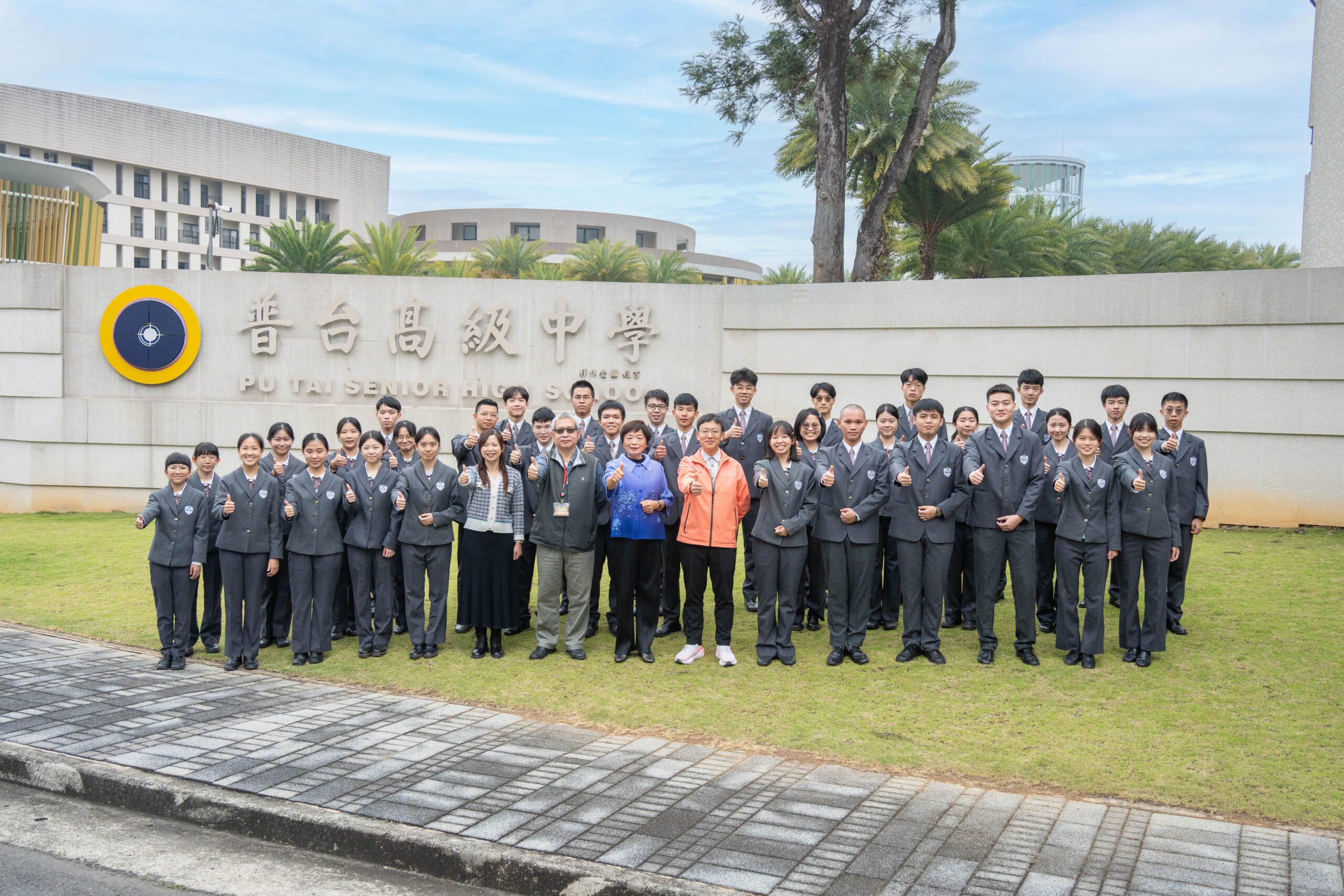 普台高中學測雙組奪魁　陳昀青豋南投狀元！