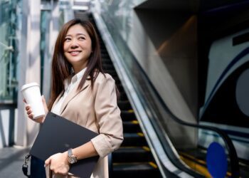 再度蟬聯商用電腦2023市佔冠軍 華碩祭出「六大王牌」備戰