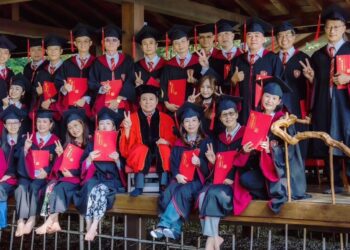 走進人生低谷怎麼辦？命理權威：改變命運從這裡開始