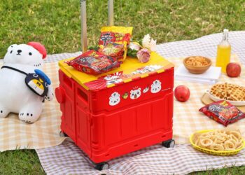 韓拉麵霸主攜手香港知名插畫家 推聯名折疊購物車禮盒