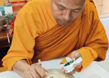 尼泊爾籍吉祥法師：弘法之餘攻讀華梵大學博士學位，點茶體驗引發深思