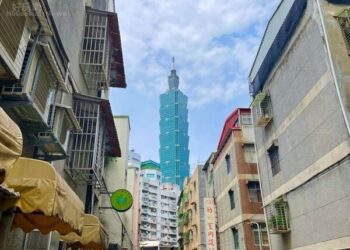 急著買房硬是比周邊貴10％　他懊悔想找解約方法…網：過5年換你笑呵呵