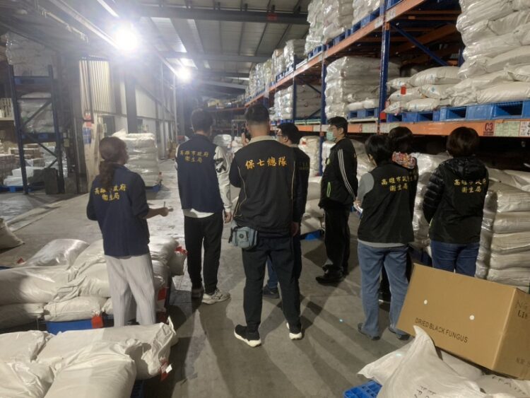 辣椒粉檢出蘇丹紅成分 高雄市衛生局主動移送並配合地檢署指揮調查 辣椒粉檢出蘇丹紅成分-高雄市衛生局主動移送並配合地檢署指揮調查