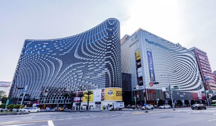 來高雄「大立」換季不換肌-護膚養生做自己的女王