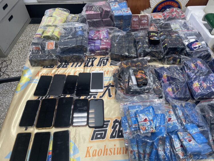 自動化封口機產製毒咖啡包 高雄市刑大溯源破獲移動式製毒工廠 自動化封口機產製毒咖啡包-高雄市刑大溯源破獲移動式製毒工廠