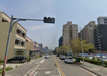 活了20年才知「竹北4層樓透天」是我家的…　網看租金嚇歪：所以妳才這麼痛苦