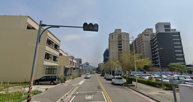 活了20年才知「竹北4層樓透天」是我家的... 網看租金嚇歪:所以妳才這麼痛苦 活了20年才知「竹北4層樓透天」是我家的… 網看租金嚇歪:所以妳才這麼痛苦