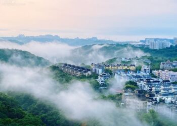 林口「霧沒有散」房價卻漲到哭　3萬人配合演出