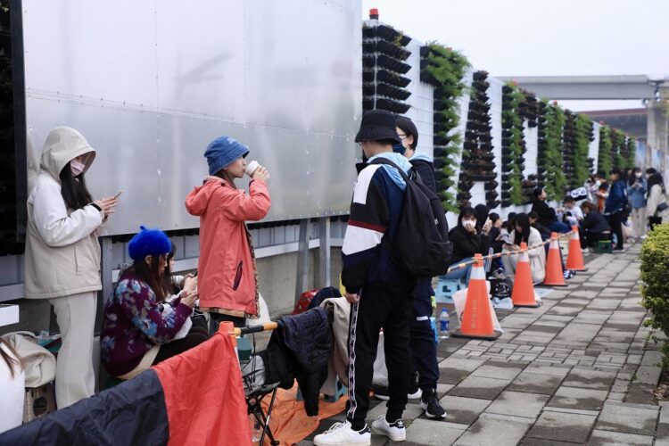 台中巨蛋開工典禮 大批粉絲一早排隊入場 五堅情、玖壹壹都來了 台中巨蛋開工典禮-大批粉絲一早排隊入場-五堅情、玖壹壹都來了