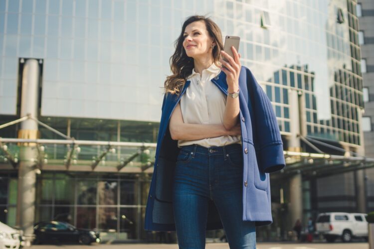 牛仔褲如何穿出高級感?全身搭配方法不藏私分享! 牛仔褲如何穿出高級感?全身搭配方法不藏私分享!