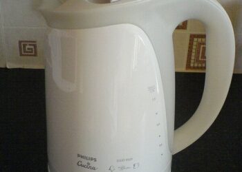 喝熱水暖身！快煮壺「4ng行為」　恐釀燙傷、觸電、火災