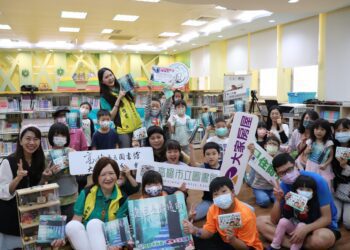 台灣無毒世界協會攜手圖書館-繪本宣導反毒教育