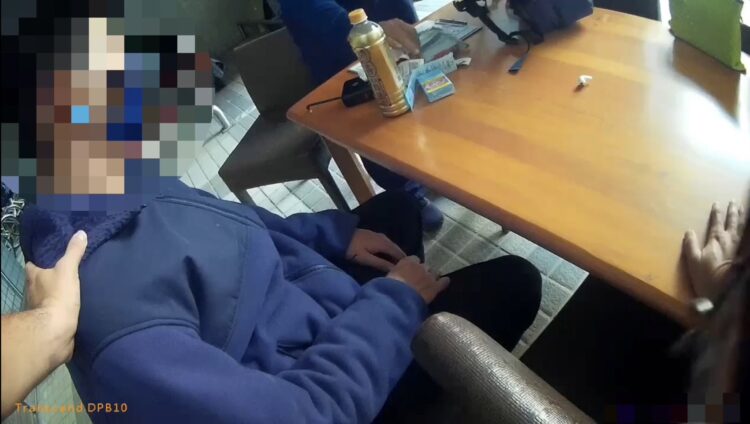 熱心女助左營警逮詐欺車手 護住百萬款項 熱心女助左營警逮詐欺車手-護住百萬款項