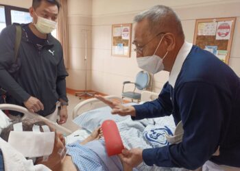 高雄市遊覽車重大意外-志工第一時間關懷膚慰