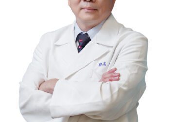 七旬醫師關節疼痛舉步維艱-自體幹細胞治療逆轉關節炎、重拾興趣上山下海！