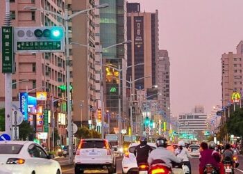 漲到懷疑人生！他精算「今年可買房」　結果驟變：退到外圍的外圍