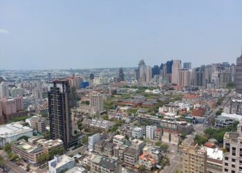 升息抑制房價？治標？學者揭央行面臨「4難題」