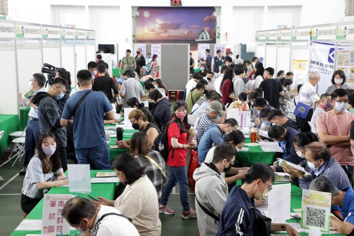 台南首場大型就博會善化登場 逾3000職缺搶人才