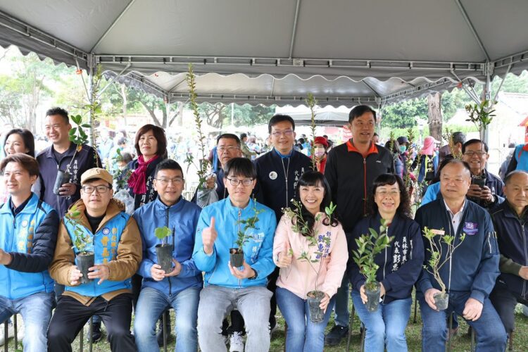 影音/員林市綠化月活動 5000株樹苗免費索取 影音/員林市綠化月活動 5000株樹苗免費索取