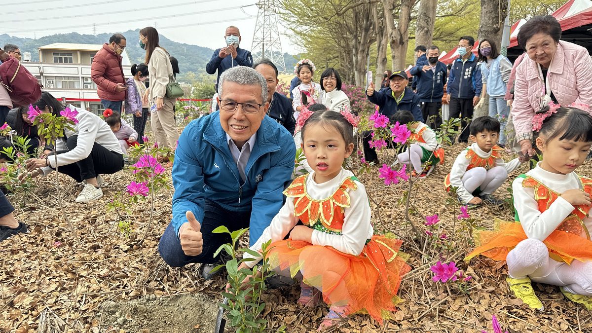 影音／2024社頭杜鵑花季　綠色隧道結合杜鵑花形成一幅美麗的賞花景點