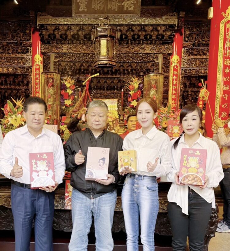 大甲鎮瀾宮媽祖聯名香辣鍋品牌 推出限量包裝