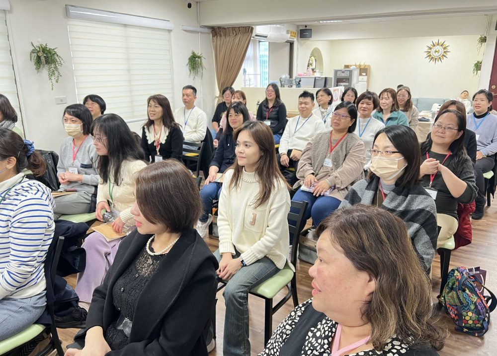 潛意識能量師 獲亞洲十大名師金像獎
