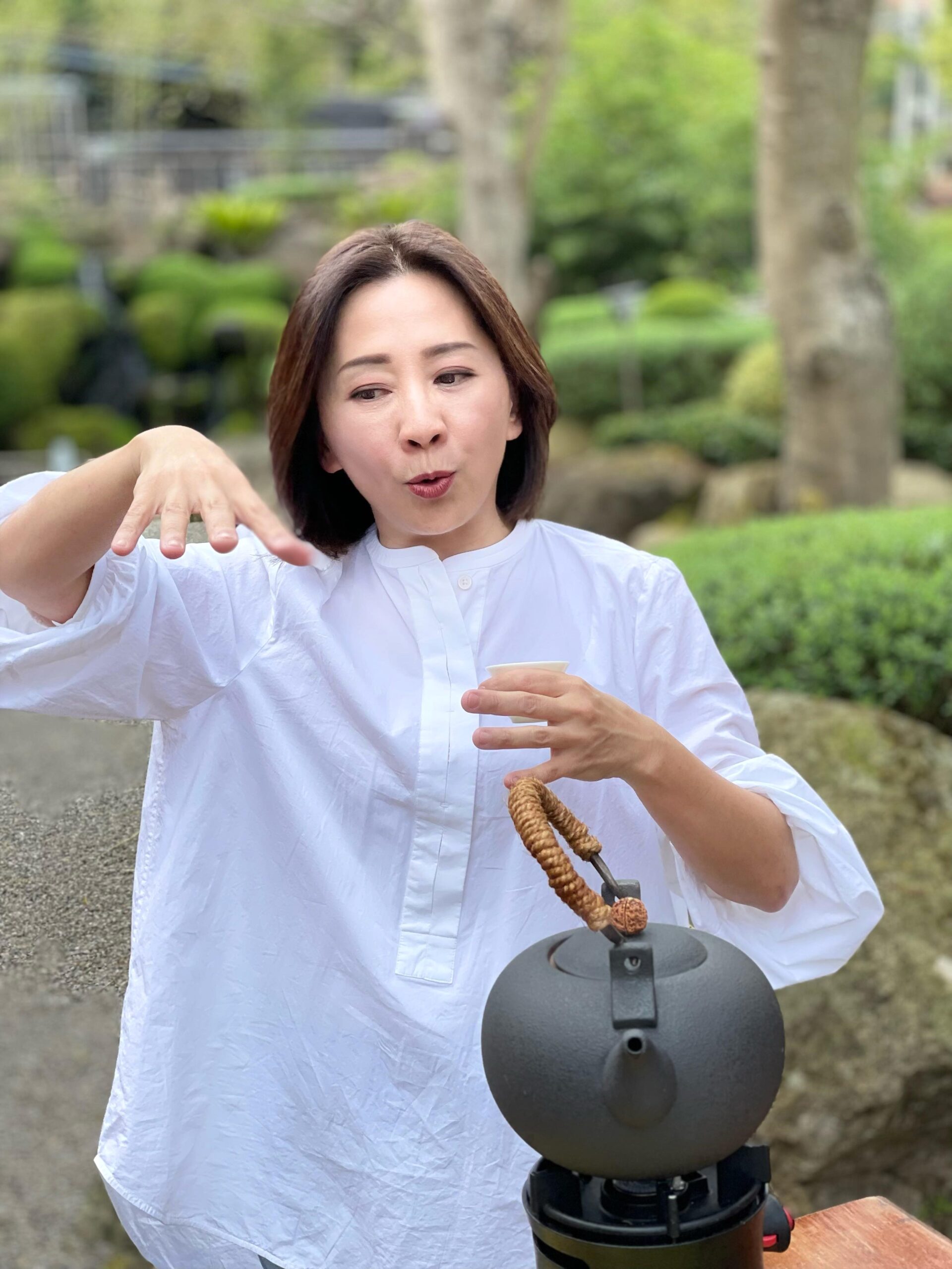 台中米其林入選餐廳飛花落院歡慶三週年 藍花楹、製茶人、料理入魂 台中米其林入選餐廳飛花落院歡慶三週年 藍花楹、製茶人、料理入魂