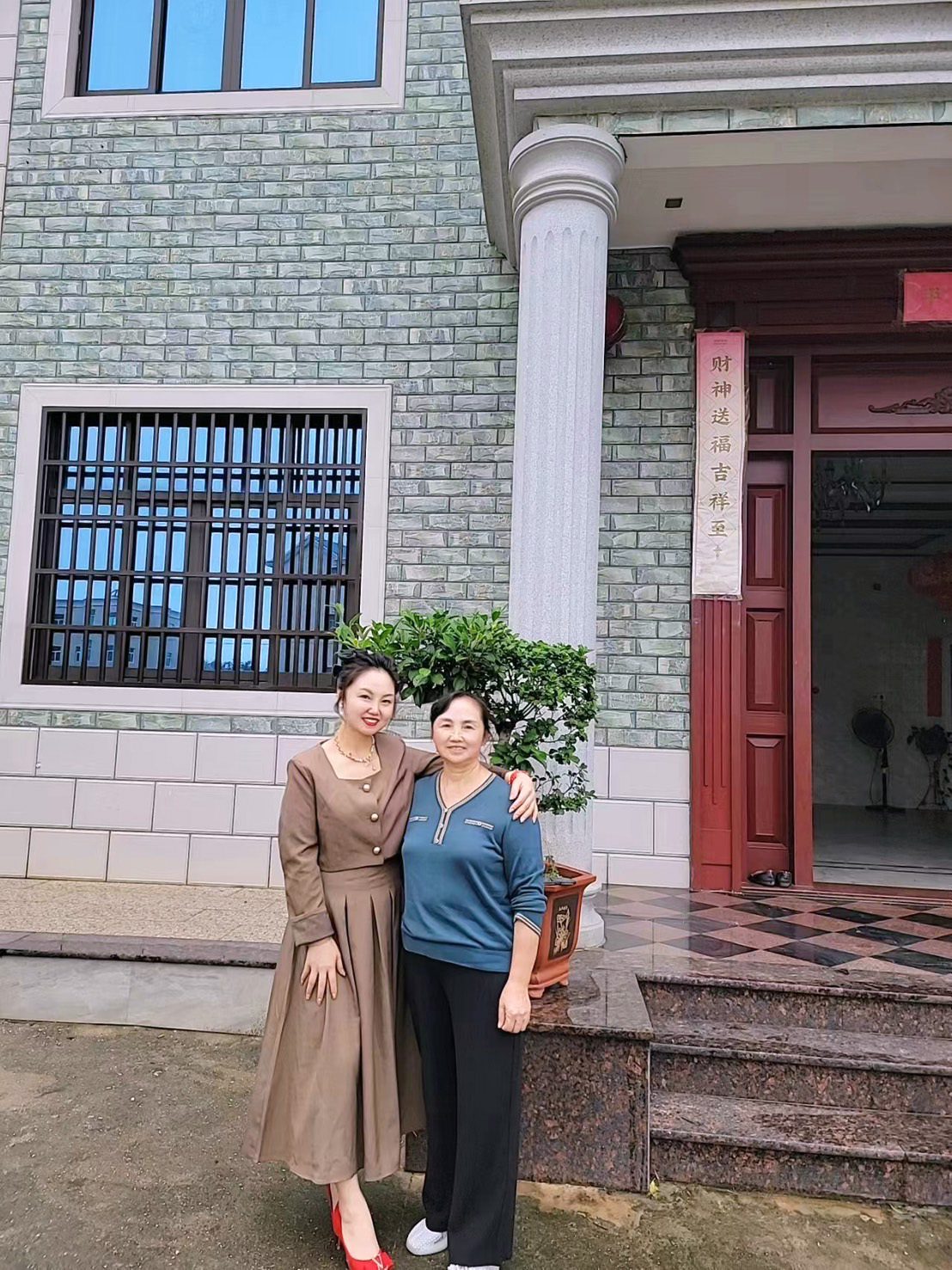 傳直銷品牌力挺新住民何鍾臨 擺脫負債重啟人生