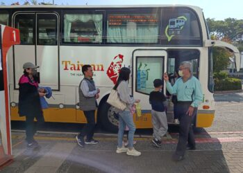 台灣好行大鵬灣琉球線帶你遊東港及小琉球