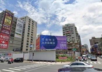 月收30萬！大樓屋頂租給電信業者　管委會遭補稅+重罰…原因曝