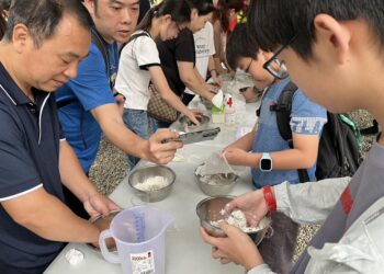 漫天螢光飛舞-南投濁水溪生態藝廊邀您賞螢趣