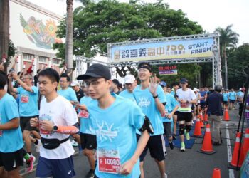 嘉義高中歡慶100週年校慶-逾2千跑者齊跑