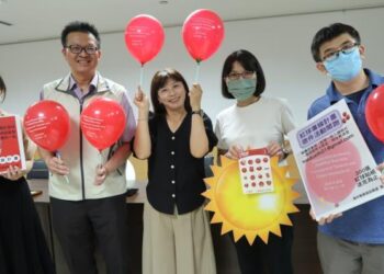 紅球狂熱席捲臺南-「紅球廉線」邀您一起追紅球照片