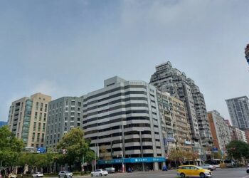 老大樓「長期陋習」引發炒股事件　他揭真實秘辛！