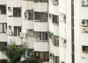 買到社區最高價…「一坪貴5萬」如何調適？過來人1句笑到睡不著