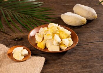 泰知名金枕頭榴槤乾上市 48小時內到台出貨