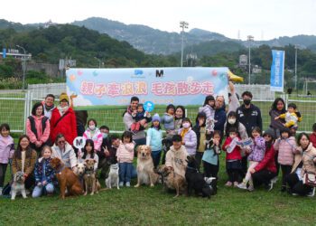 麗嬰房攜手Mary’s Doggies舉辦公益散步日 捐冰瓷棉產品收益給流浪動物