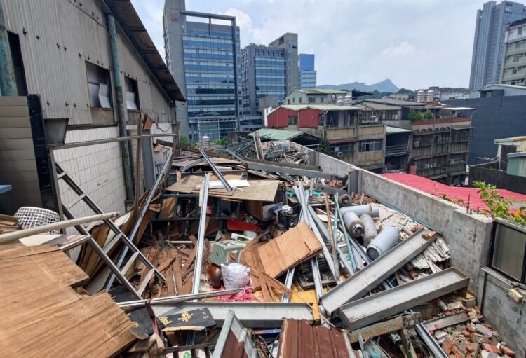 不拆會出事!北市「這些違建」剉咧等 危險建物通報即拆 不拆會出事!北市「這些違建」剉咧等 危險建物通報即拆