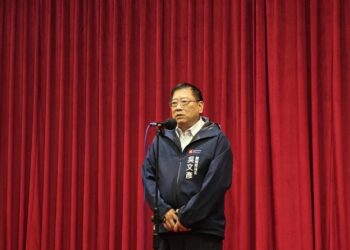 民團抗議清華大學擬設分校於舊左營國中　高市府都發局：公園加頂大-左營更繁華