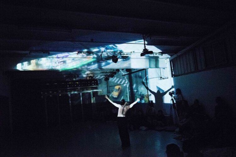 在消失中獨舞-舞蹈家陳武康、余彥芳化失去為祝福