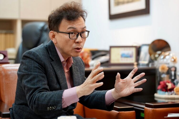 台灣高鐵列車採購遭德媒質疑審查不公？-鄭正鈐：影響國際形象