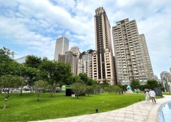 代表建商推案信心的「建築貸款」年減逾1600億　為何房市還這麼熱？專家揭秘