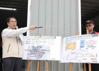 視察臺南學甲羊稠厝滯洪池擴建抽水平臺工程-黃偉哲盼超前部署提升防汛整備成效